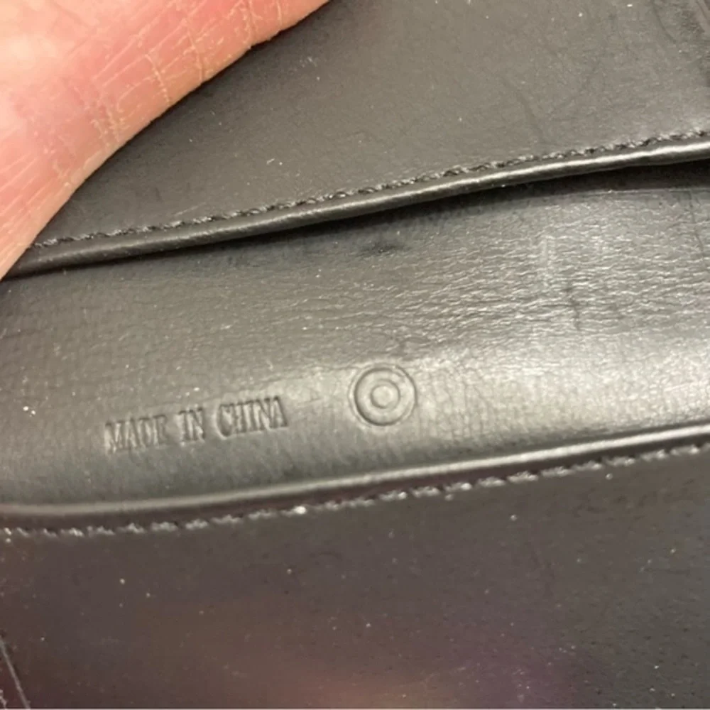 Coach vintage slim black glovetan leather wallet